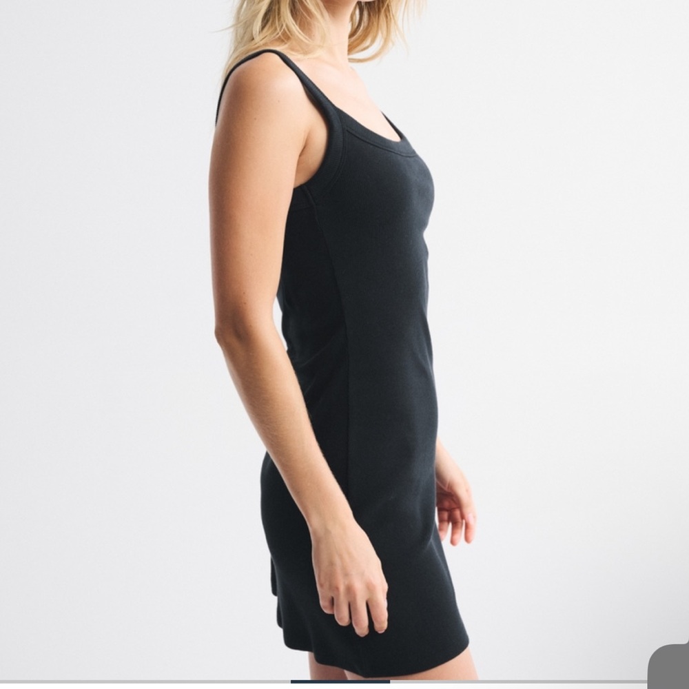 Abercrombie & Fitch Black Bra Free 90s Dress